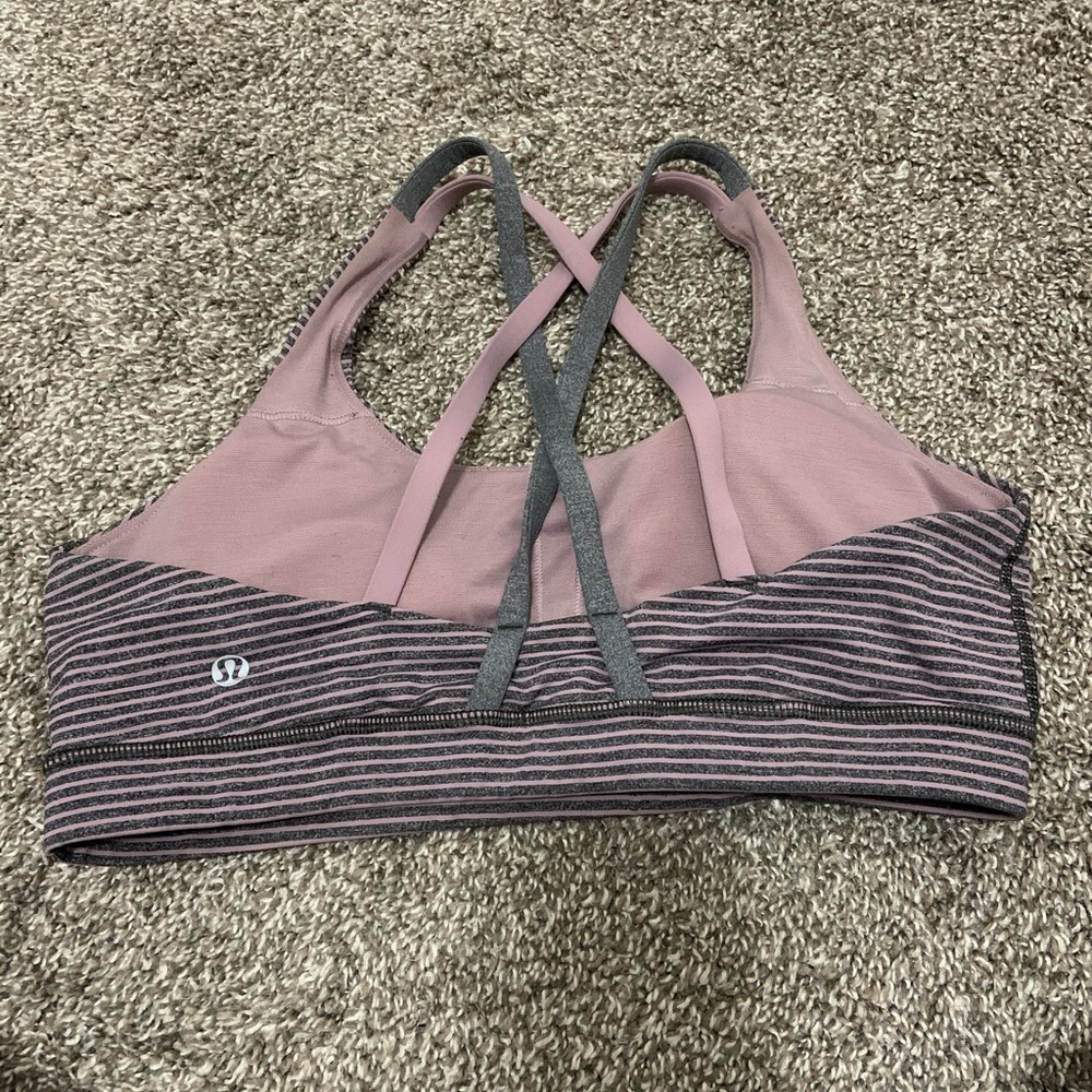 NWOT lululemon sports bra